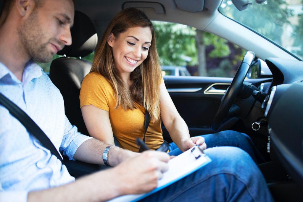 Cómo elegir el mejor seguro de auto en Colombia: Factores clave a considerar